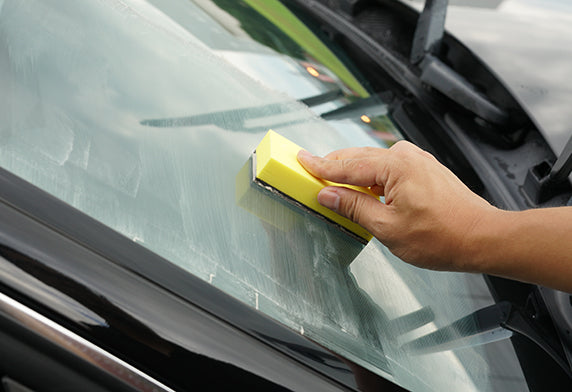 Soft99 超強力玻璃清潔劑Z 去水垢 除油膜 去污除塵