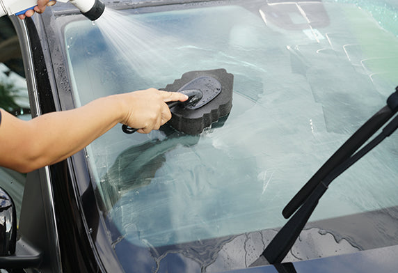 Soft99 超強力玻璃清潔劑Z 去水垢 除油膜 去污除塵