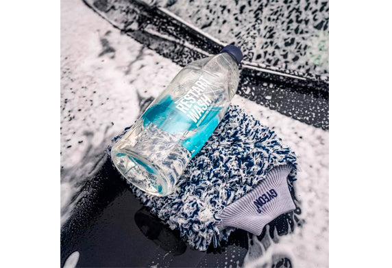 Project-Auto.com Gyeon Q²M RESTARTWASH - 鍍膜專用洗車液 洗車用品香港 車身鍍膜專用 洗車液 清潔劑 汽車用品 去污漬 GYEON Q²M RestartWash RestartWash 鍍膜專用洗車液 塗層護理洗車液 鍍膜洗車液 除鐵粉洗車液 去污洗車液 深層清潔洗車液 濃縮洗車液 高潤滑洗車液 中性洗車液 pH中性洗車液 恢復鍍膜效能 恢復疏水性能 恢復自潔效果 鍍膜保養 陶瓷鍍膜保養 已鍍膜車身適用 陶瓷鍍膜車 車漆清潔 金屬清潔 塑膠清潔 啞光漆面適用 消光漆面適用 去除鐵粉 去除鐵質沉積 去除鐵質污染 去除焦油 去除樹脂 去除油脂 去除污染物 化學除污 表面中和 一步清潔 一體化產品 韓國製 韓國品牌 400ml 500ml 1000ml 1公升