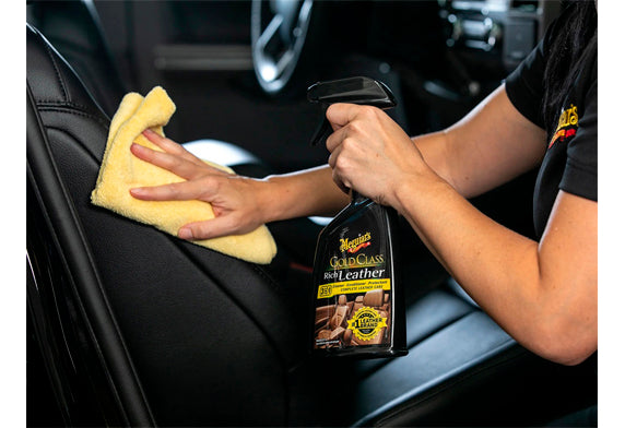 Meguiar's

金裝皮革

皮革三合一

皮革清潔劑

皮革保養乳

皮革護理噴霧

皮革鍍膜

皮革滋養霜

頂級皮革保養

皮革翻新劑

Gold Class 皮革