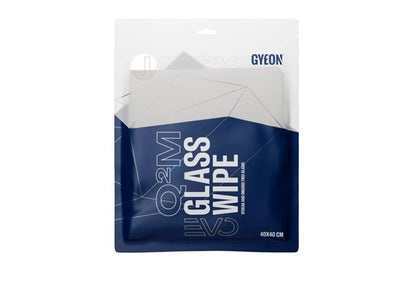 韓國GYEON Q²M GlassWipe EVO玻璃清潔毛巾，香港現貨發售。尺寸40x40cm，390gsm低絨設計，專為玻璃表面清潔而設。獨特微纖維材質，能輕鬆去除污垢、指紋與水痕，高吸水性確保擦拭後不留條紋。柔軟布料不會刮傷玻璃，適用於汽車擋風玻璃、側窗、後視鏡及家居玻璃。Project-Auto香港汽車用品網店，滿HK$168免運費。