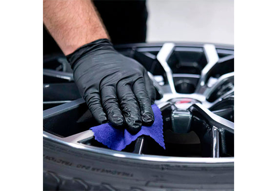 Project-Auto.com Gyeon Q² RIM - 輪圈專用鍍膜 洗車用品香港 胎鈴鍍膜 清潔劑 汽車用品 實用好物 熱銷產品 用家實證 網路推薦 社群推薦 開箱文 使用教學 簡易步驟 快速施工 專業級效果 原廠授權 技術支援 產品知識 選購指南 使用建議 全套方案 一站式購足 汽車用品店 正品保證 高性價比 經濟 耐用 細節清潔 車用清潔 汽車美容護理 專業級護理 展廳級保護 高端護理 業界標竿 品質首選 專業美容 汽車護理產品 輪圈保護膜 防污塗層 防塵塗層 車漆保護 輪圈增色 色澤深化 輪圈光澤