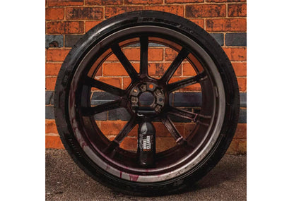Project-Auto.com Gyeon Q²M IRON WHEELCLEANER - 胎鈴清潔劑 洗車用品香港 胎鈴清潔劑 汽車用品 去污漬 去鐵粉 精細表面 汽車美容店 車房專用 家用適用 DIY洗車 自家洗車 定期養護 車輛美容 外觀升級 汽車用品店 正品保證 高性價比 環保 耐用 細節清潔 車用清潔 汽車美容護理 專業級護理 展廳級保護 平滑觸感 快速維護 保護光澤 高端護理 業界標竿 品質首選 專業美容 頂級護理 汽車護理產品 輪圈保護 車漆防護 完美光澤 車輛保護 專業清潔 輪圈清潔推薦 GYEON香港 官方正品 原裝進口 噴灑式清潔 快速清潔