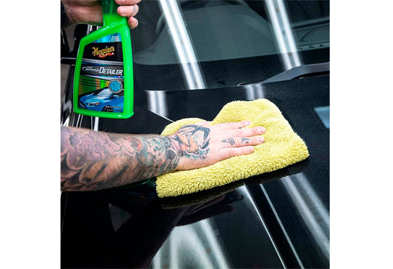 美光 Meguiar's 陶瓷合成車身護理噴霧 鍍膜 噴蠟 洗車用品 汽車清潔產品 延長鍍膜壽命 保持光澤 持久光澤 SiO2 二氧化矽 美國製 美國製造 768ml 容量768毫升 噴霧式 即噴即擦 使用簡便 施工簡單 原裝正貨 正貨保證 Meguiars香港 美光香港 產品型號G200526 G200526 適用車漆 適用透明塗層 適用陶瓷塗層 適用車身外觀 車主必備 愛車護理 汽車美容 汽車護理 外觀護理 車漆保養