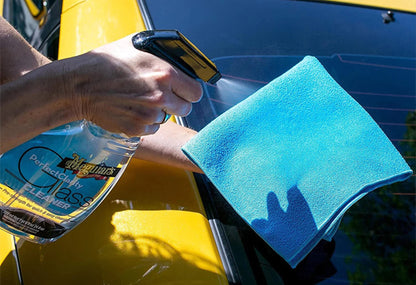 MEGUIAR'S 美光  Perfect Clarity Glass Cleaner 汽車玻璃清潔 汽車玻璃窗 洗車用品 汽車用品 保養 高效汽車清潔 防霞氣 防污漬 去污 除塵 車輛美容 外觀升級 汽車用品店 正品保證 高性價比 環保 耐用 細節清潔 車用清潔 汽車美容護理 專業級護理 展廳級保護 平滑觸感 快速維護 保護光澤 高端護理 業界標竿 品質首選 專業美容 頂級護理 汽車護理產品 玻璃保護 完美光澤 車輛保護 專業清潔 玻璃護理推薦 GYEON香港 官方正品 原裝進口