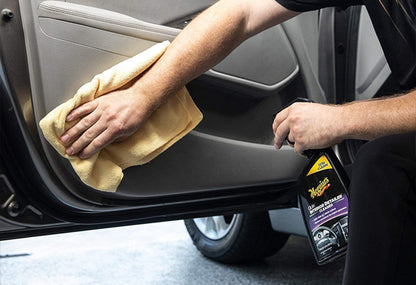 MEGUIAR'S 美光  Quick Interior Detailer Cleaner 洗車用品 汽車用品 汽車內龐清潔 汽車皮坐 汽車錶板 錶台 修補 汽車保養 細節清潔 車用清潔 汽車美容護理 專業級護理 展廳級保護 平滑觸感 快速維護 保護光澤 高端護理 業界標竿 品質首選 專業美容 頂級護理 汽車護理產品 完美光澤 車輛保護 專業清潔 內裝護理推薦 GYEON香港 官方正品 原裝進口 內裝清潔劑推薦 無痕清潔 抗污 易清潔 汽車內裝 四季適用 日常保養用品 專業內裝清潔 業界標竿 細節大師 汽車細節 專業細節處理 內裝細節 車廂內部 室內維護 內裝清潔劑推薦