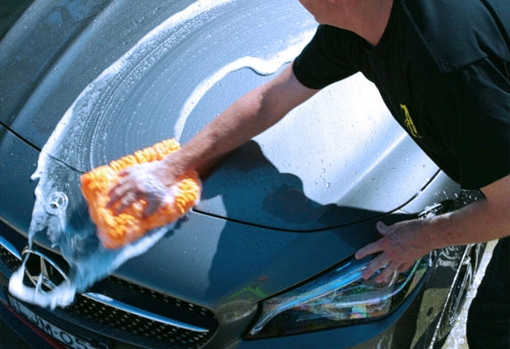 MEGUIAR'S 美光  洗車液 Ultimate Wash & Wax 洗車用品 汽車用品 打蠟 鍍膜 蠟水 暢銷產品 人氣商品 經典產品 高品質 信賴品牌 百年品牌 汽車護理專家 優質汽車用品 立即選購 現貨 免運費 洗車手套適用 海綿洗車適用 洗車刷適用 配合強力吸水布 配合美光蠟品 可疊加保護 頂級保護 專業級護理 車輛煥新 如新車般 車身維護 車漆清潔 車漆保護蠟 蠟水洗車 洗車蠟