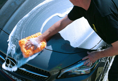 MEGUIAR'S 美光  洗車液 Ultimate Wash & Wax 洗車用品 汽車用品 打蠟 鍍膜 蠟水 暢銷產品 人氣商品 經典產品 高品質 信賴品牌 百年品牌 汽車護理專家 優質汽車用品 立即選購 現貨 免運費 洗車手套適用 海綿洗車適用 洗車刷適用 配合強力吸水布 配合美光蠟品 可疊加保護 頂級保護 專業級護理 車輛煥新 如新車般 車身維護 車漆清潔 車漆保護蠟 蠟水洗車 洗車蠟